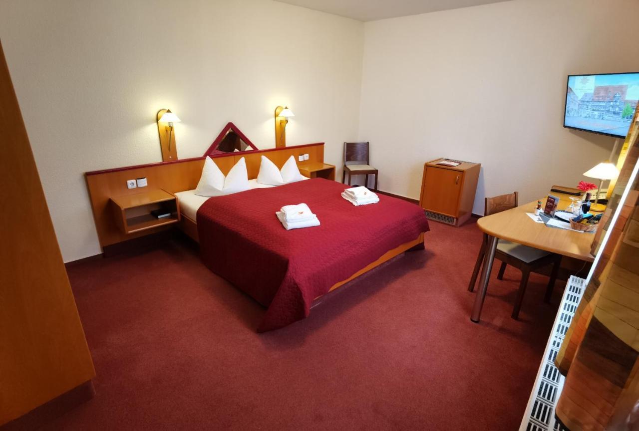 Hotel Zur Goldenen Sonne Quedlinburg Dış mekan fotoğraf
