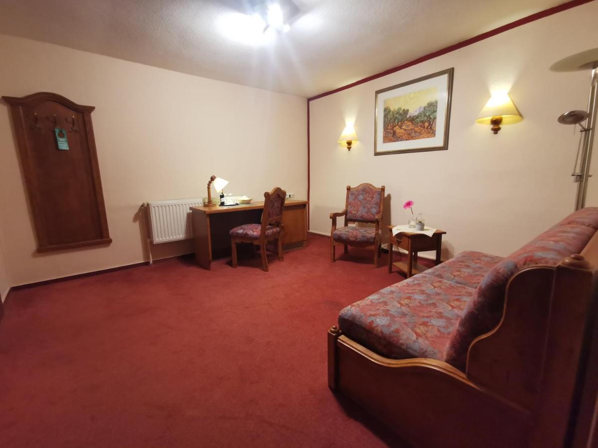 Hotel Zur Goldenen Sonne Quedlinburg Dış mekan fotoğraf